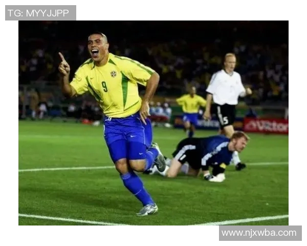 揭秘假球星卡足球背后的黑色产业链与收藏市场的惊人真相